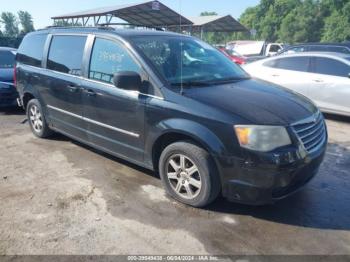  Salvage Chrysler Town & Country