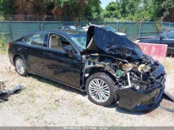  Salvage Lexus Es