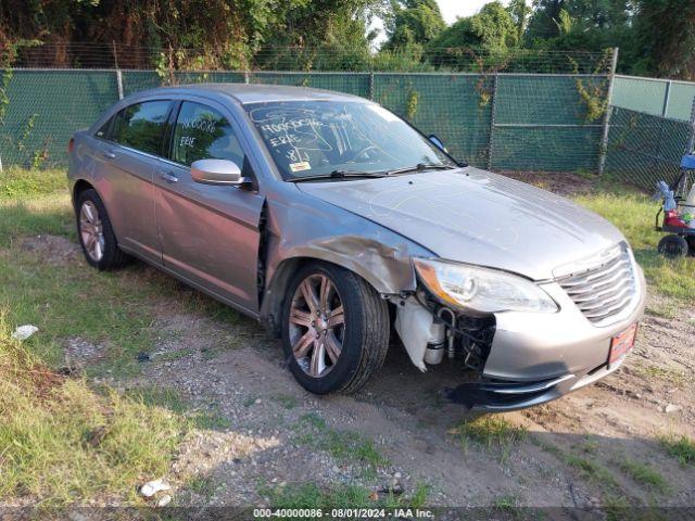  Salvage Chrysler 200