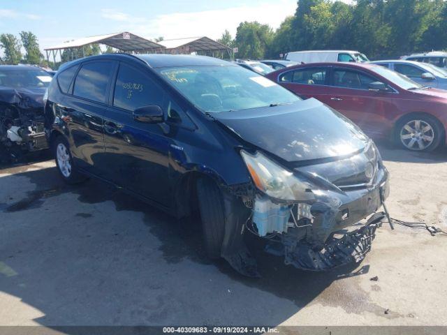  Salvage Toyota Prius v