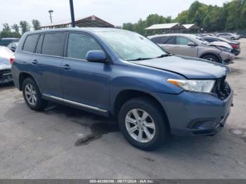  Salvage Toyota Highlander