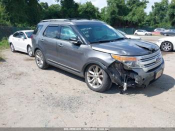  Salvage Ford Explorer