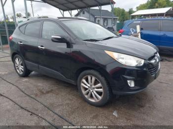  Salvage Hyundai TUCSON