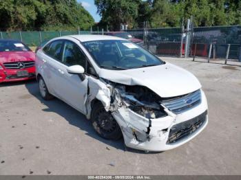  Salvage Ford Fiesta