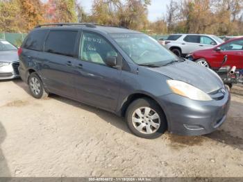  Salvage Toyota Sienna