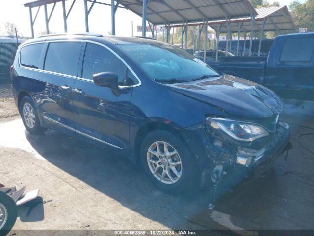  Salvage Chrysler Pacifica