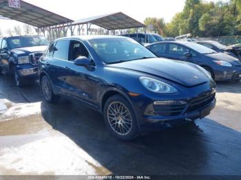  Salvage Porsche Cayenne