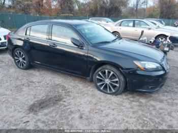  Salvage Chrysler 200