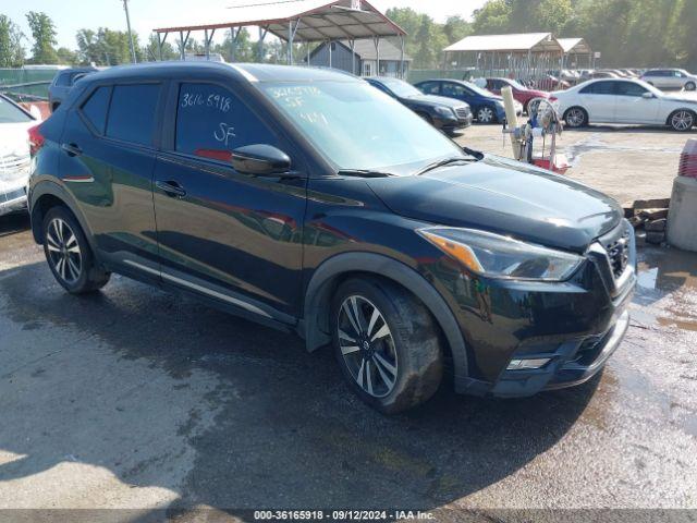  Salvage Nissan Kicks