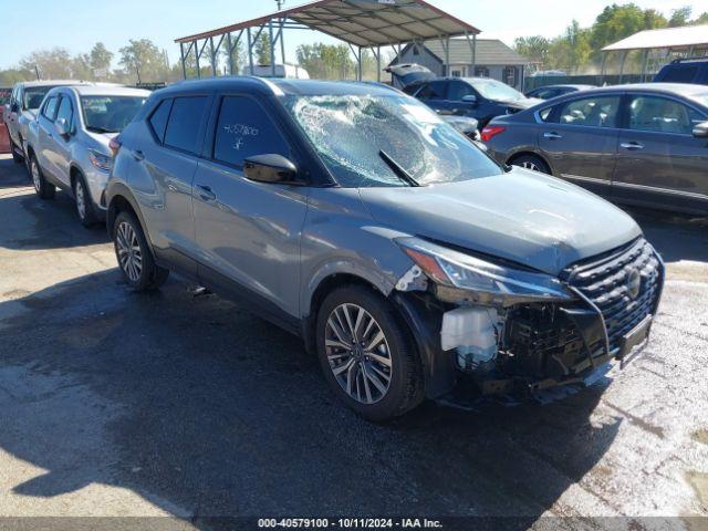  Salvage Nissan Kicks