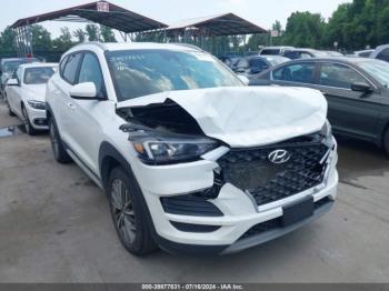  Salvage Hyundai TUCSON