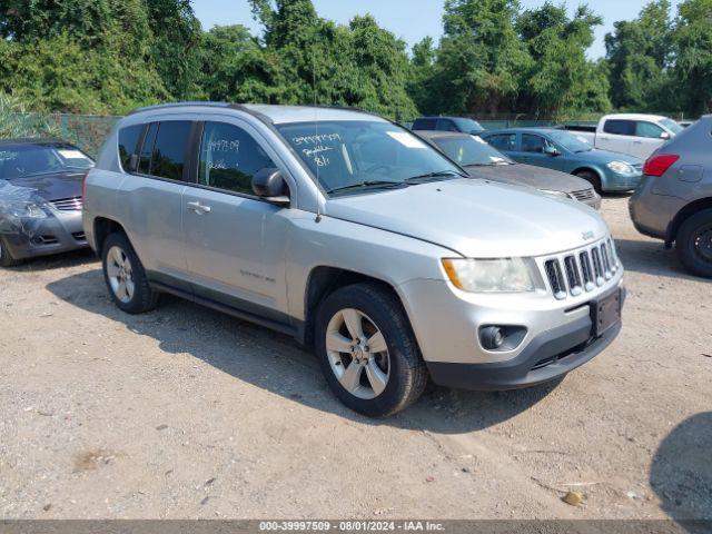  Salvage Jeep Compass