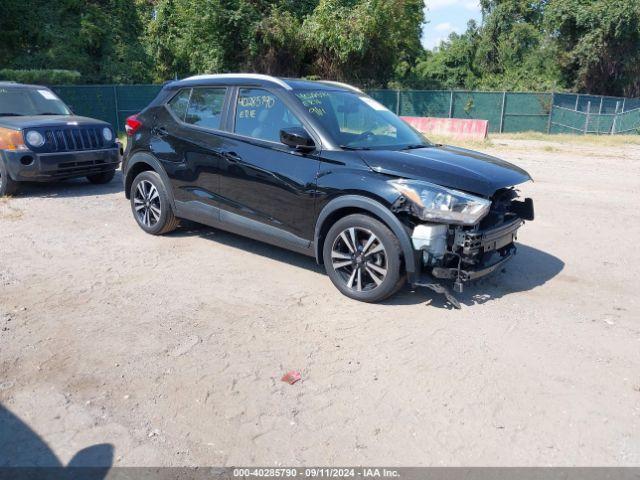  Salvage Nissan Kicks