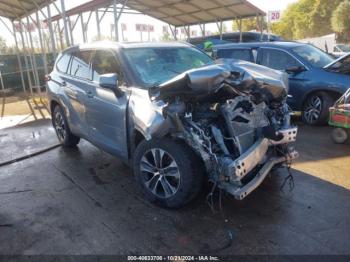  Salvage Toyota Highlander