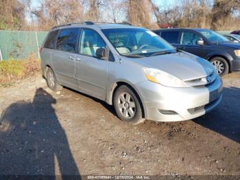  Salvage Toyota Sienna