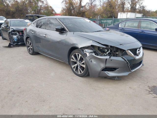  Salvage Nissan Maxima