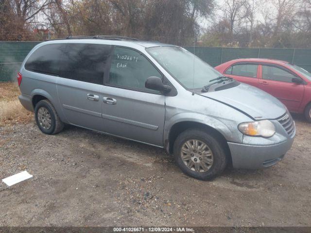  Salvage Chrysler Town & Country