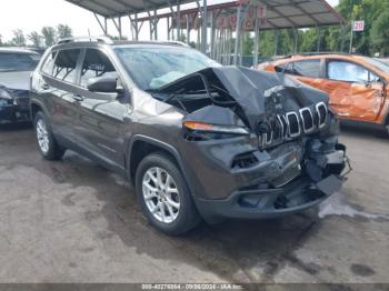  Salvage Jeep Cherokee