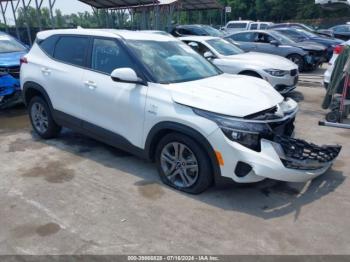  Salvage Kia Seltos