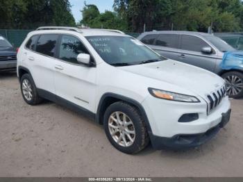  Salvage Jeep Cherokee