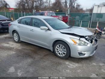  Salvage Nissan Altima