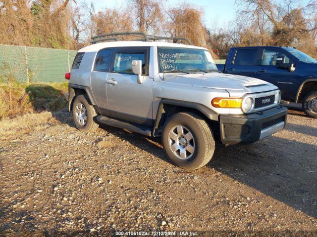  Salvage Toyota FJ Cruiser