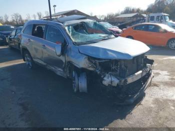  Salvage Toyota Highlander