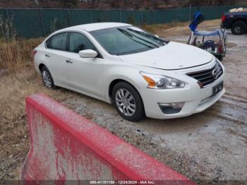  Salvage Nissan Altima