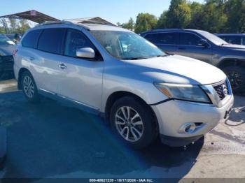  Salvage Nissan Pathfinder