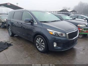  Salvage Kia Sedona