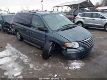  Salvage Chrysler Town & Country