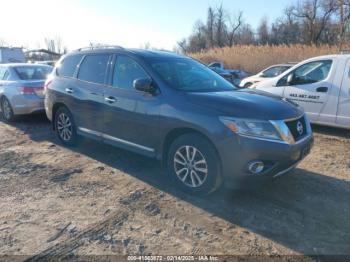  Salvage Nissan Pathfinder