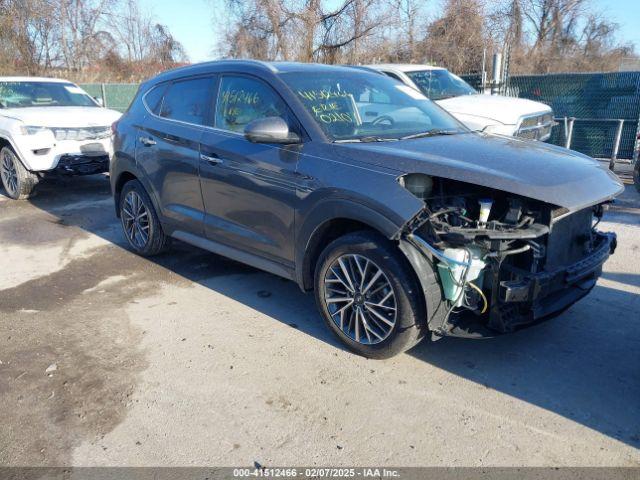  Salvage Hyundai TUCSON