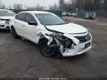  Salvage Nissan Altima