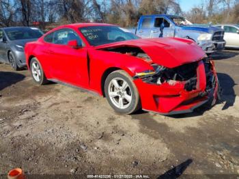  Salvage Ford Mustang