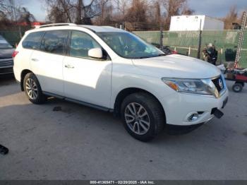  Salvage Nissan Pathfinder