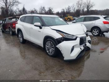  Salvage Toyota Highlander