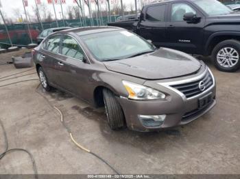  Salvage Nissan Altima