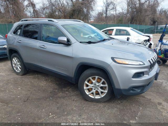  Salvage Jeep Cherokee