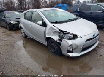  Salvage Toyota Prius c