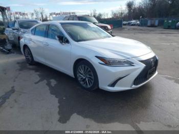  Salvage Lexus Es