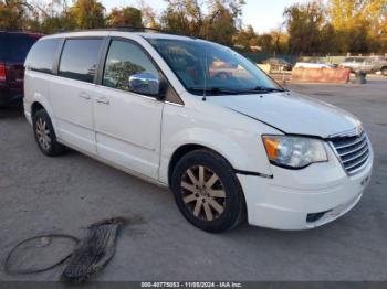  Salvage Chrysler Town & Country