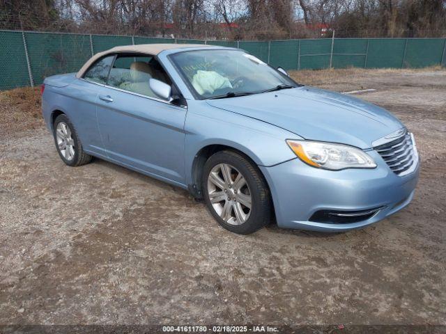  Salvage Chrysler 200