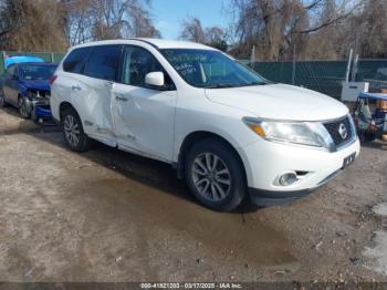  Salvage Nissan Pathfinder