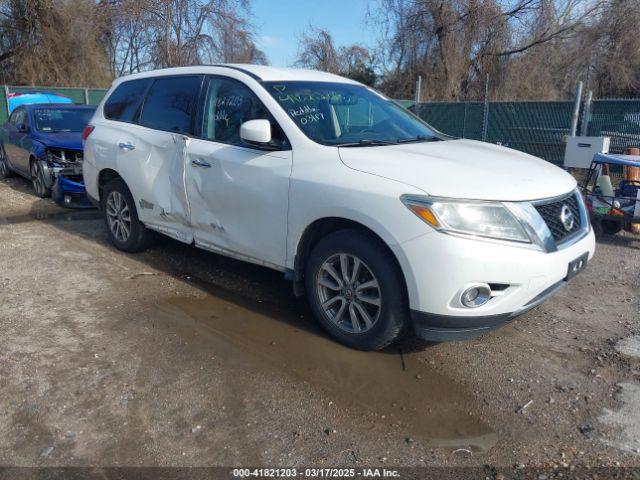  Salvage Nissan Pathfinder