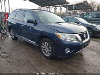  Salvage Nissan Pathfinder