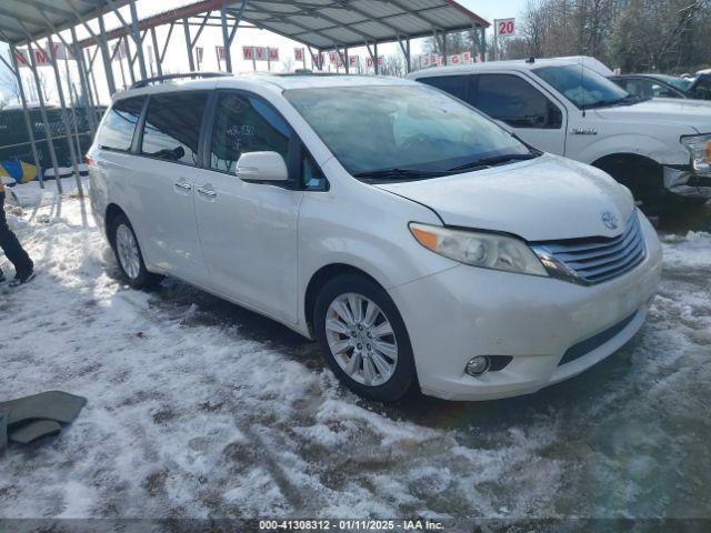  Salvage Toyota Sienna