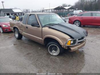  Salvage Chevrolet S-10