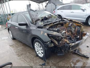 Salvage Nissan Altima
