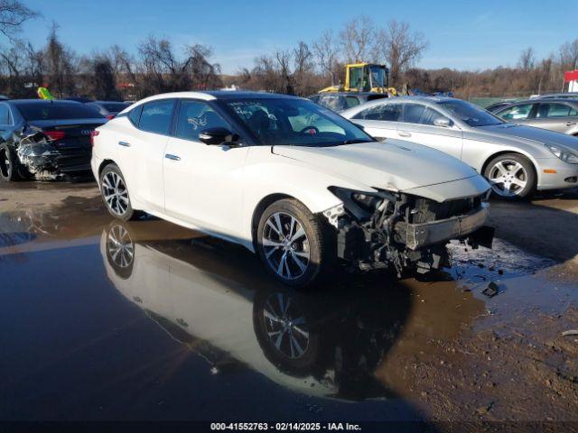  Salvage Nissan Maxima